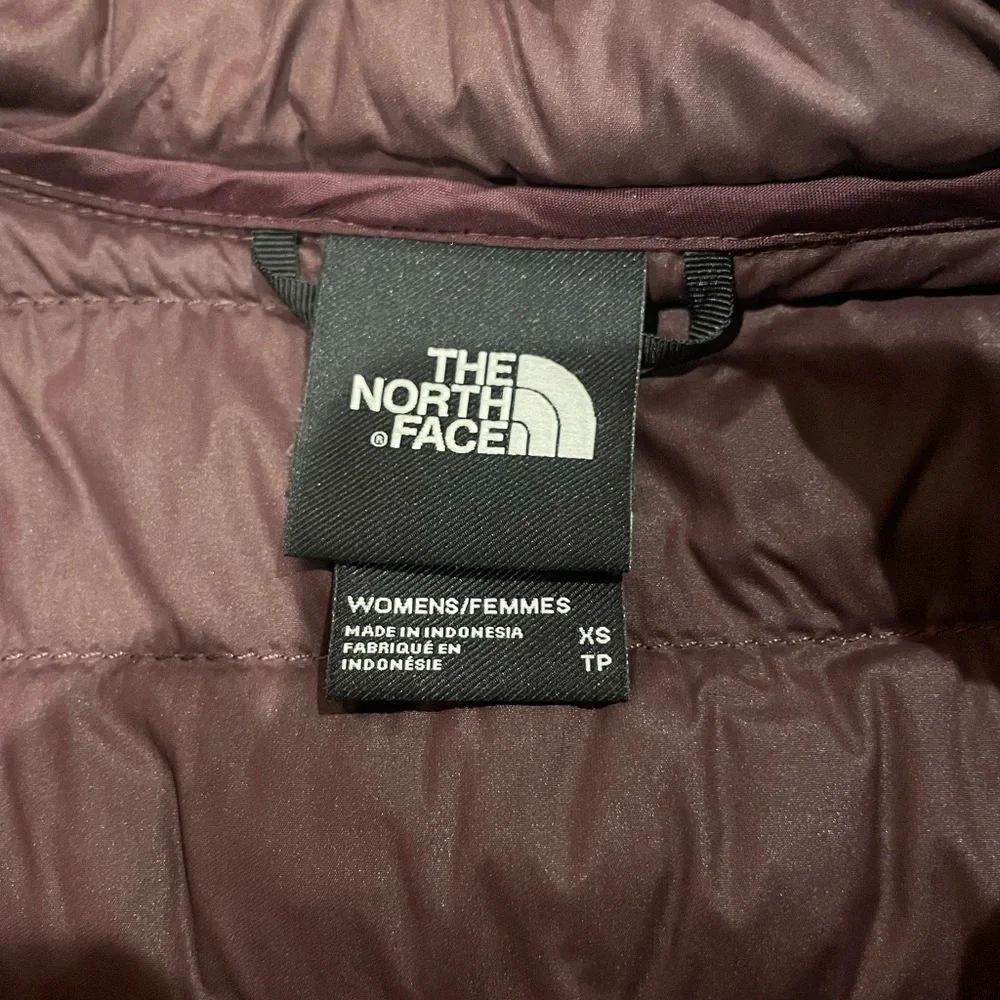 North Face Women's Purple Jacket - Picture 3 of 4